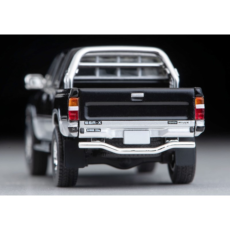 Tomica Limited Vintage Neo 1/64 LV-N255c Toyota Hilux 4WD Pickup