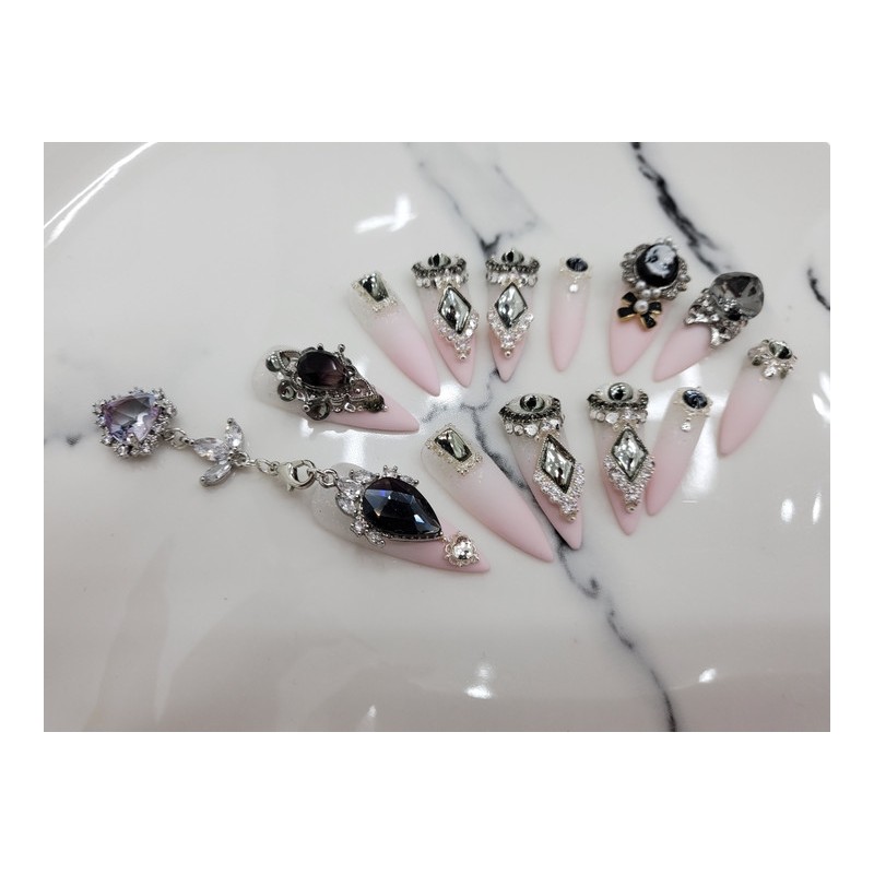 Black+Pink Handmade Nail Tips ✨ - Short Round / 블랙+핑크