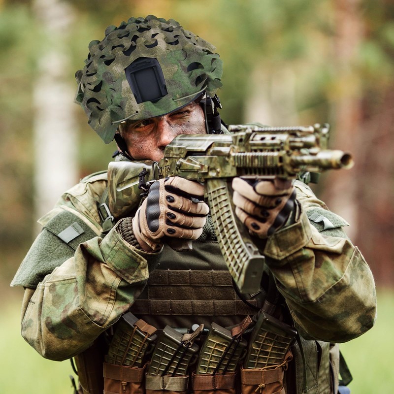 LOOGU Tactical Helmet Cover, Breathable Mesh Camo Camouflage Helmet Cover