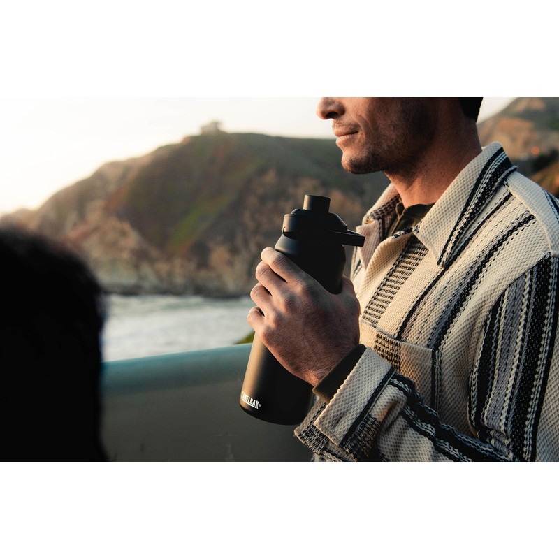 CamelBak Chute Mag 32oz Vacuum Insulated Stainless Steel Water Bottle,