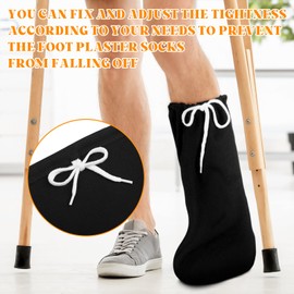 2 Fundas de Yeso de Pierna Calcetín de Yeso debajo de Rodilla Manga de Yeso con Cordón Ajustable Protector de Yeso para Hombre Mujer (Negro, Gris, 21.26 x 11.02 Pulgadas)