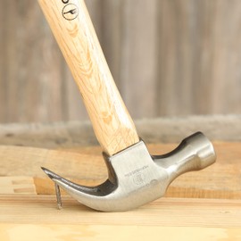 GreatNeck M16C 16 oz. Curved Claw Hammer | Solid All-Around Hammer – Awesome Everyday Tool for Carpenters and Contractors | Hammer’s Smooth Face is Good on Wood, Fiberglass, and a Variety of Surfaces