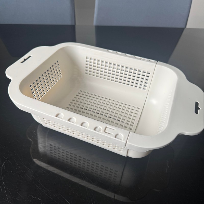 Extendable Over-Sink Colander Strainer, 34-45 cm, White Fruits Vegetable Pasta