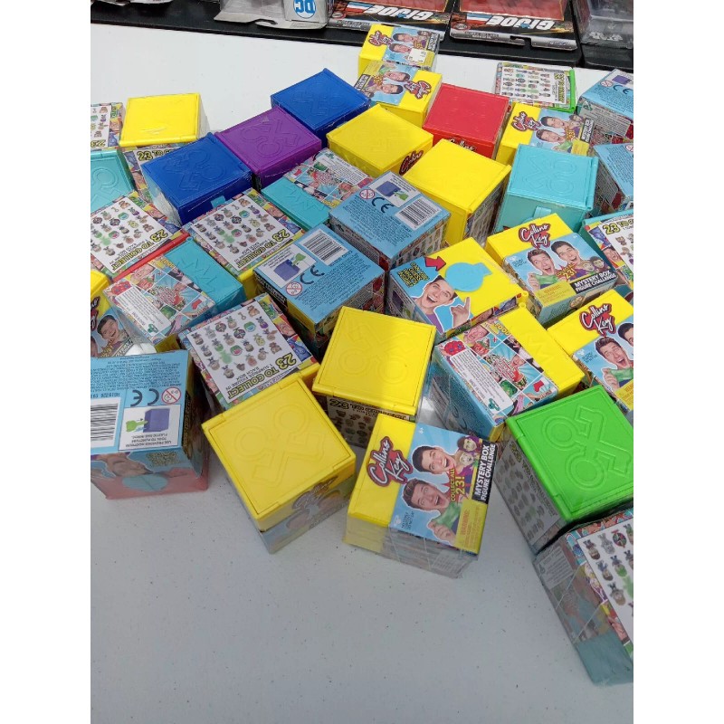 keyper conpany Lot 4 Collins Key Box Figure Challenge Collins