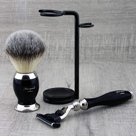 Haryali London Gold Antique Design Men's Shaving Set 3 Edge Shaving Razor, Shaving Stand, Shaving Brush and Alum Pencil