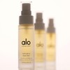 Alo Yoga Insta Glow Face Mist - Restores moisture and