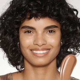 Estée Lauder Futurist Soft Touch Brightening Skincealer Concealer – Corrector iluminador con textura suave y acabado natural.