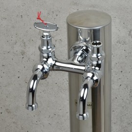 Kakudai 705-101-13 Double Mouth Garden Faucet for Shared Garden