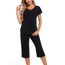 ENJOYNIGHT Womens Pyjamas Short Sleeve Top and Cropped Bottoms Pjs Set Cotton Loungewear Cute Print Nightwear (Medium,Black)