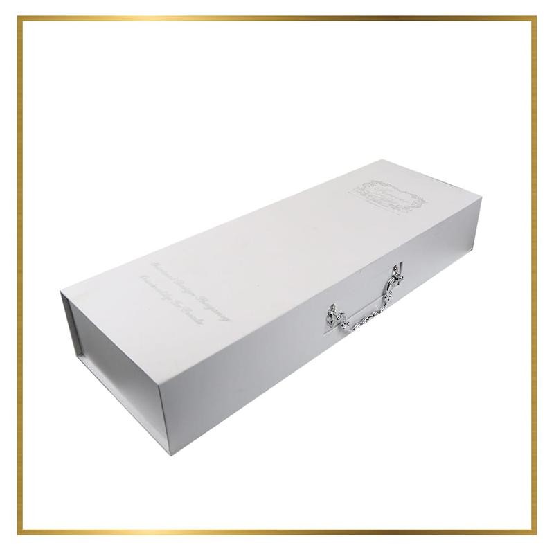 Love Suitcase - Color: Pink and White