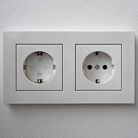 Child Protection for Sockets, Contents: 5 Pieces Per Set