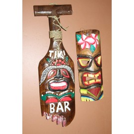 Tiki Mask Shark Bite Paddle Wall Hanging Set