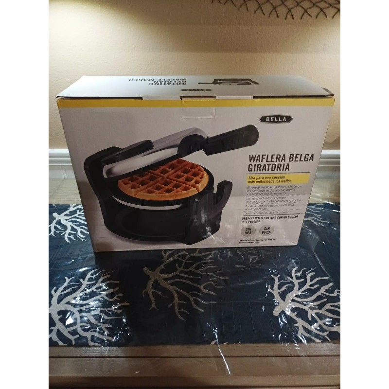 Bella Non-Stick Rotating Belgian Waffle Maker 17174 Stainless Steel NIB