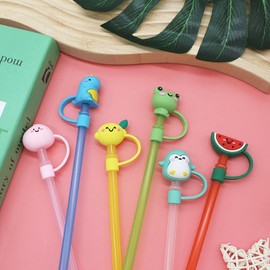 2Pcs Pink Pig Silicone Straw Covers and Caps Compatible with Cups, Drinking Straw Reusable Straw Tips Lids Drinking Straw Dispensers Kitchen Accessories