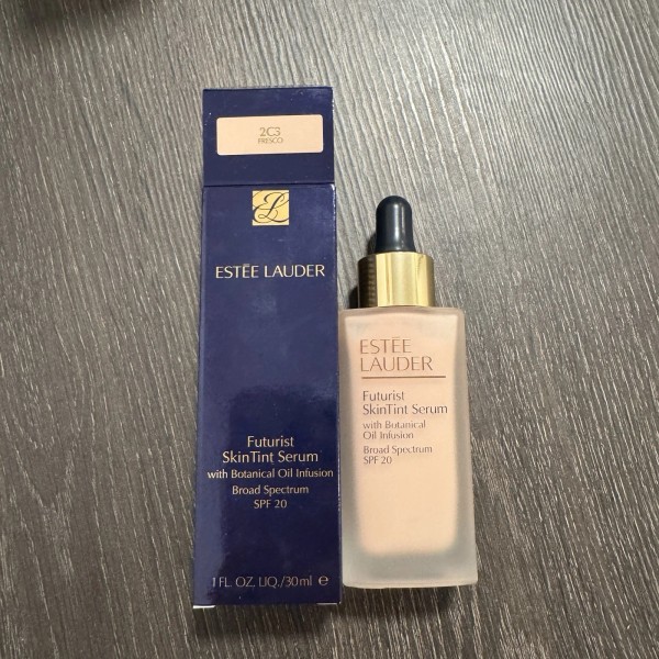 ~ ESTEE LAUDER ~ Estee Lauder Futurist SkinTint Serum Foundation