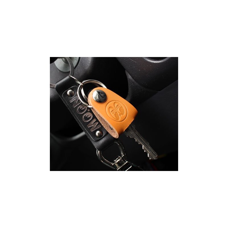 MOONEYES MOONEYES KH-MGC199BR-MON Leather Key Cap, Brown