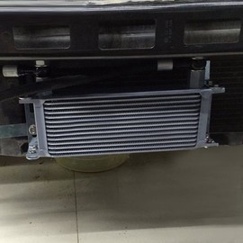 PIT66 25 ROW 10AN Engine Transmission Aluminum Oil Cooler Kit + Oil Cooler Sandwich Plate Fit Compatible with LS1 LS2 LS3