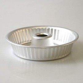 Pentole Agnelli Family Cooking Pastry Savarin Mould With Tube, Diameter 30 Cm.