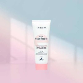 3 Cremas Faciales Aclarado Natural Oriflame