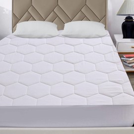 LOOMERIG Hypoallergenic Mattress Protector Double Bed (137x190cm) - Extra Deep Fitted Quilted Mattress Protector for Comfortable Sleep