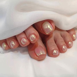 Chrome Press on Toenails Glossy Fake Toe Nails Pink Aurora Acrylic Glue on Toe False Nails Shiny Pearl Flash Stick on False Toenails with Design Full Cover Sparkly Laser Toe Nails for Women 24pcs