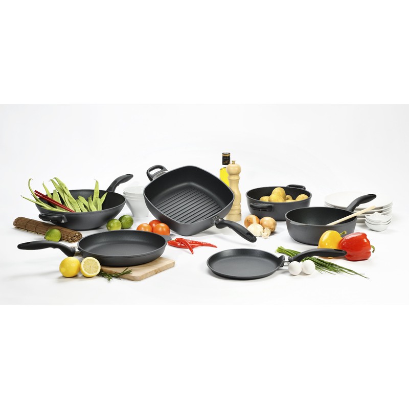 Swiss Diamond Nonstick Fry Pan with Lid - 10.25"
