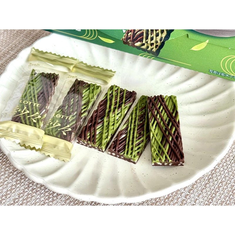 Lotte Sasha Matcha Chocolate Snack 69g (Pack of 2), Japanese