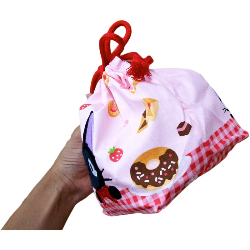 丸眞 お弁当袋 ランチバッグ マチ付き巾着 ジブリ 魔女の宅急便 ジジ 約17×26cm(マチ12cm) ジジのおやつ 1025000700