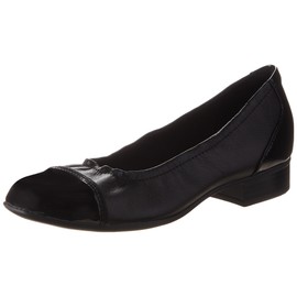 Clarks Women's Juliet Step Pump, Black Leather, 8