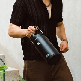 BOTTLE BOTTLE Water Bottle, 6.6 gal (2 L), Large Capacity, Jug, 6.6 gal (2 L), Stainless Steel, Vacuum Insulated, Hot and Cold Insulation, Straw Included, Sports Bottle, Portable, Direct Drinking,