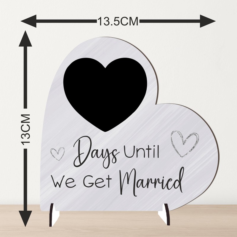 Pixie's Gifts Wedding Countdown Heart Plaque on Stands - Chalkboard