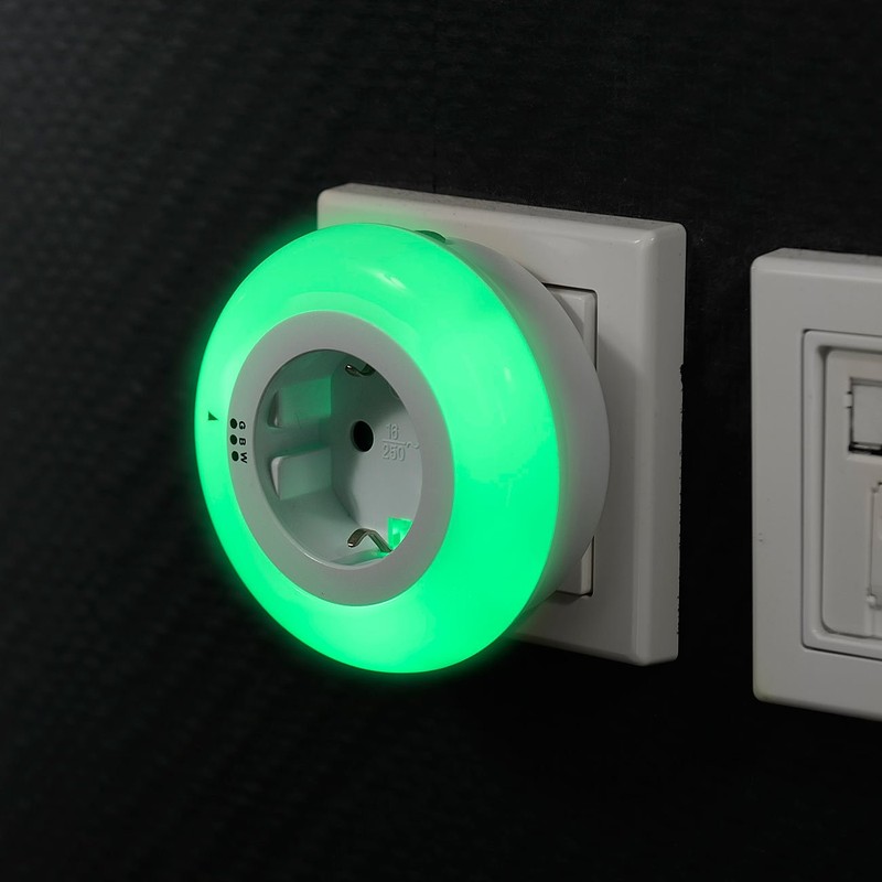 revolt Bedroom Night Light: LED Night Light with Twilight Sensor