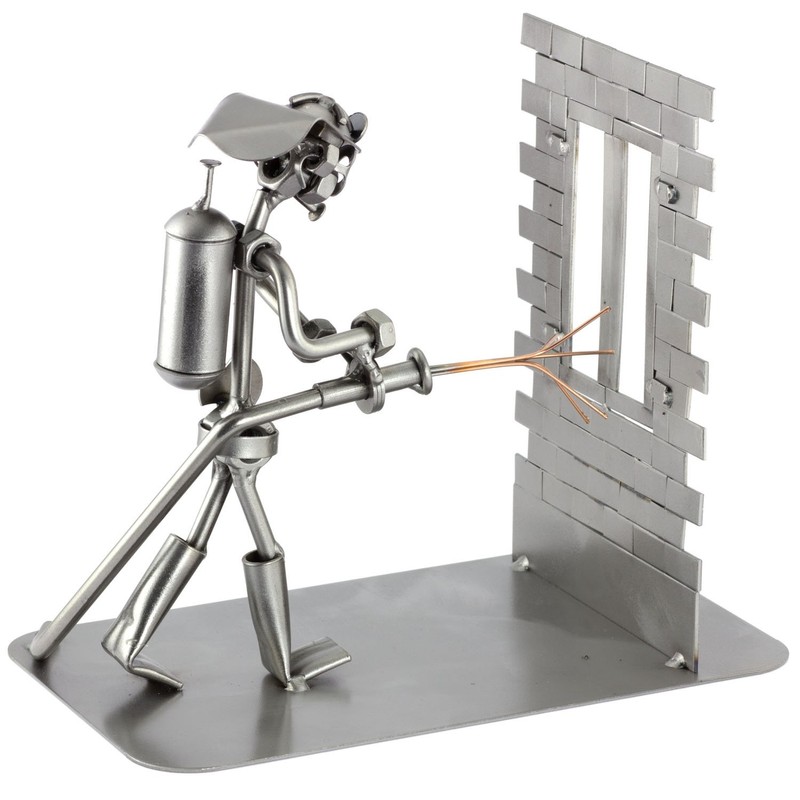 Steelman24 I Nuts and bolts sculpture Fireman House Call I