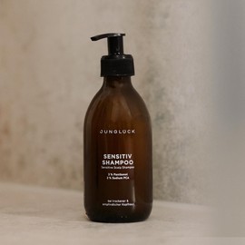 JUNGLÜCK Sensitive Shampoo | Fragrance Neutral Shampoo for Sensitive Scalp | No Sulphates & Silicones