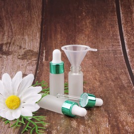 Kesell 50 Pack Dropper Bottles 5ml Frosted Glass Sample Bottles Refillable Essential Oils Dropper Bottle Small Perfume Cosmetic Liquid Container with 3 Funnels, Green Cap