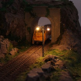 LQS43 3pcs Model Railway Operating Lights Lattice Mast lamp 8cm or 3.15inch Track Light N Scale LED Lights Model Building kit