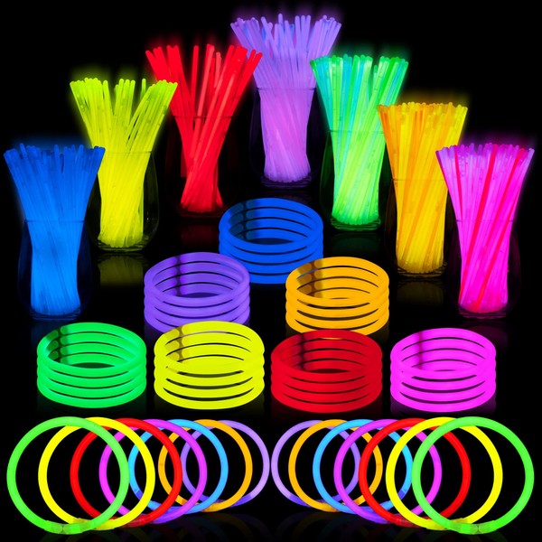 JOYIN 800 Pcs Bulk 8" Glowsticks Bracelets Necklaces, Glow in the Dark Neon Easter, Christmas, Halloween, Football Party Supplies Pack
