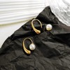 arete de gota de agua con perlas chapados en oro