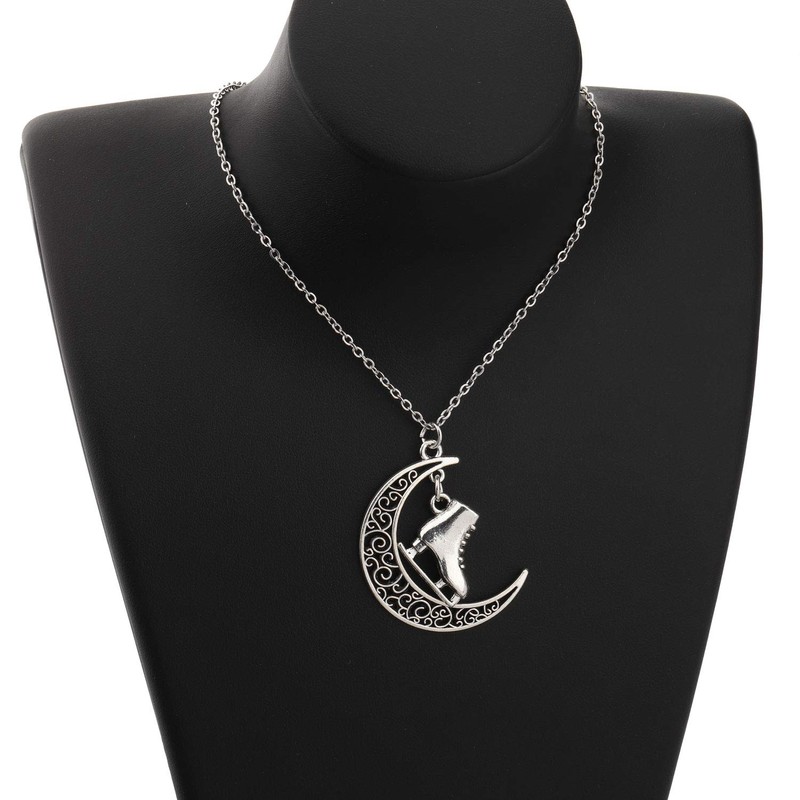 BEKECH Skater Necklace Ice Skate Necklace Ice Skate Charm Crescent