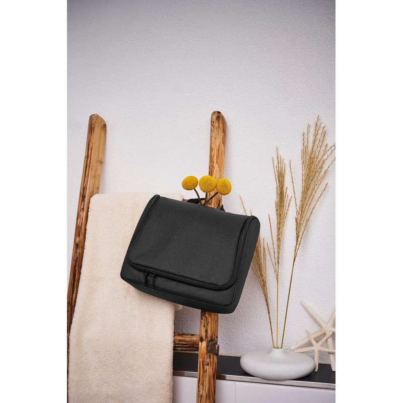 reisenthel Toiletry Bag Artist Stripes, black