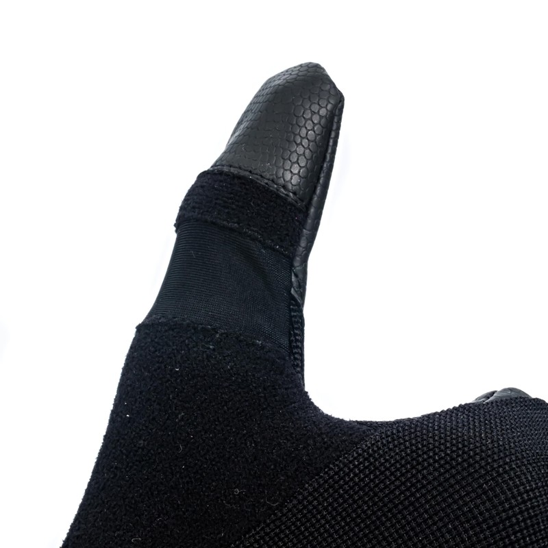 Layout Elite - Discgolf and Ultimate Frisbee Glove - Play