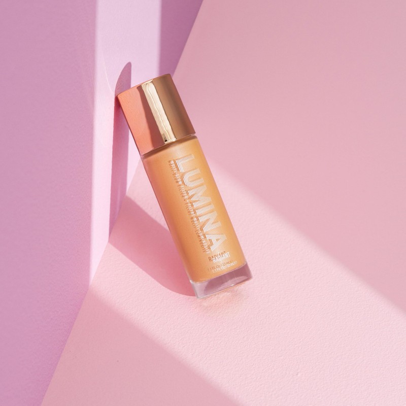 W7 Lumina Complexion Enhancer - Multi-Glow Filter For Flawless Complexion