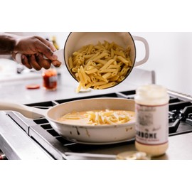 Carbone Roasted Garlic Alfredo Pasta Sauce | Creamy Blend of Parmesan and Romano Cheese | Low Carb, Gluten Free | 15 Fl Oz (Pack of 2)