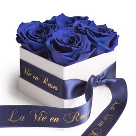 Rosemarie Schulz® Preserved Rose - Flowers Shelf Life for 3 Years - in White Flower Box with Satin Ribbon in Red and Gold Lettering "La Vie en Roses" (Blue)