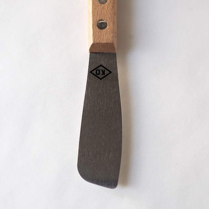 Ozakikame Shoten KO Finishing Spatula Pole S Size Caulking Sealing