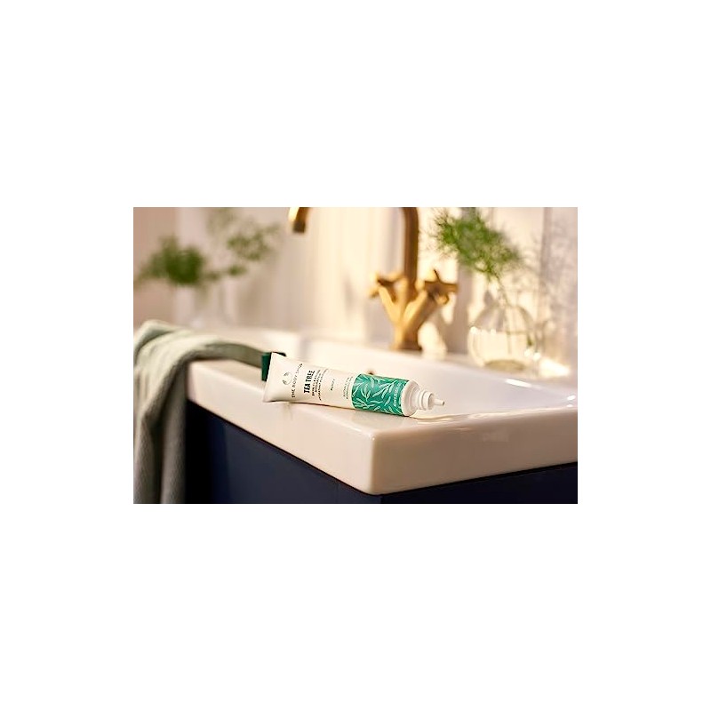 The Body Shop Tea Tree In-Control Hydrator, For Oily, Blemished