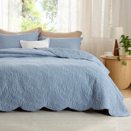 Bedsure King Size Quilt Bedding - Ultra Soft Pre-Washed Bedspread - Mineral Blue Coverlet Bedding with 2 Pillow Shams - Lightweight Summer Comforter with Leaf Design 106x96 Inch