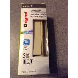 Pass & Seymour TM873-ICC10 Decorator Rocker Switch 3-Way 15A 120/277VAC - Ivory