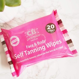 Cocoa Brown Self Tanning Wipes - Sunless Tanner Wipes for Face and Body - Long-Lasting Natural Looking Tan Wipes (20 Wipes)
