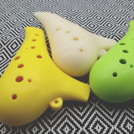 Ocarina Musical Instrument, 12 Holes, Alto Plastic, C-tone, AC Ocarina Wind Tube, Resin (Yellow)